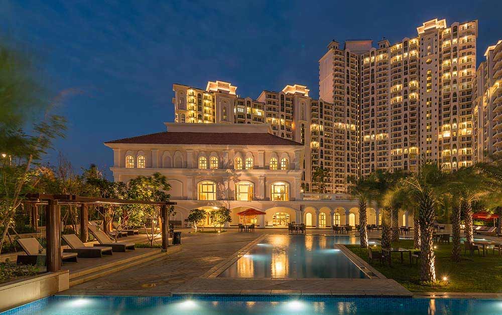 DLF New Town Heights